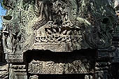 Ta Prohm temple - sculpted fronton 